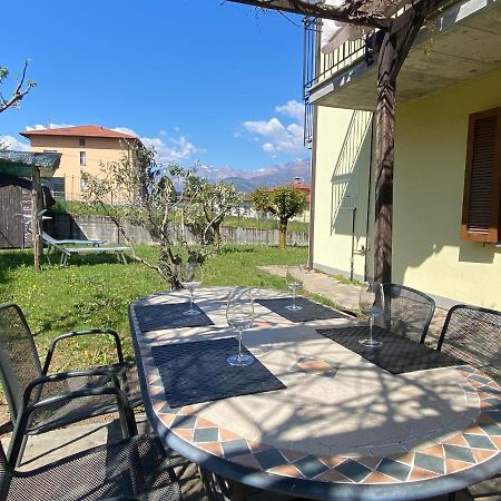 The Children Smile- With Private Garden Apartment Colico Exterior photo