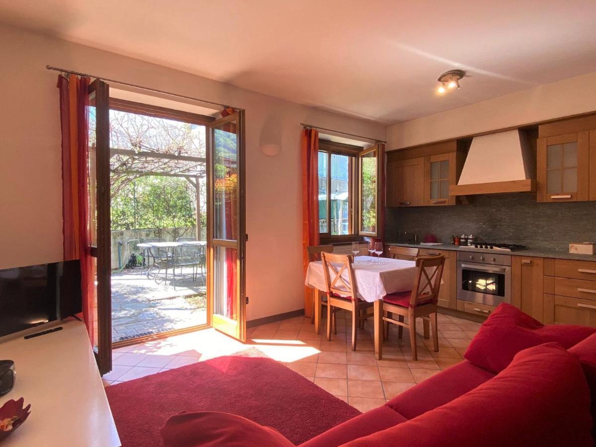 The Children Smile- With Private Garden Apartment Colico Exterior photo