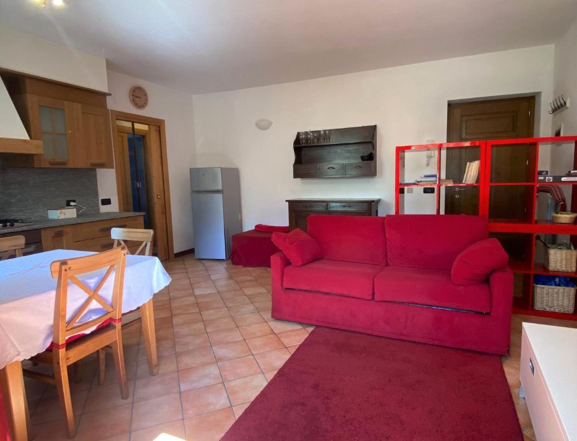 The Children Smile- With Private Garden Apartment Colico Exterior photo