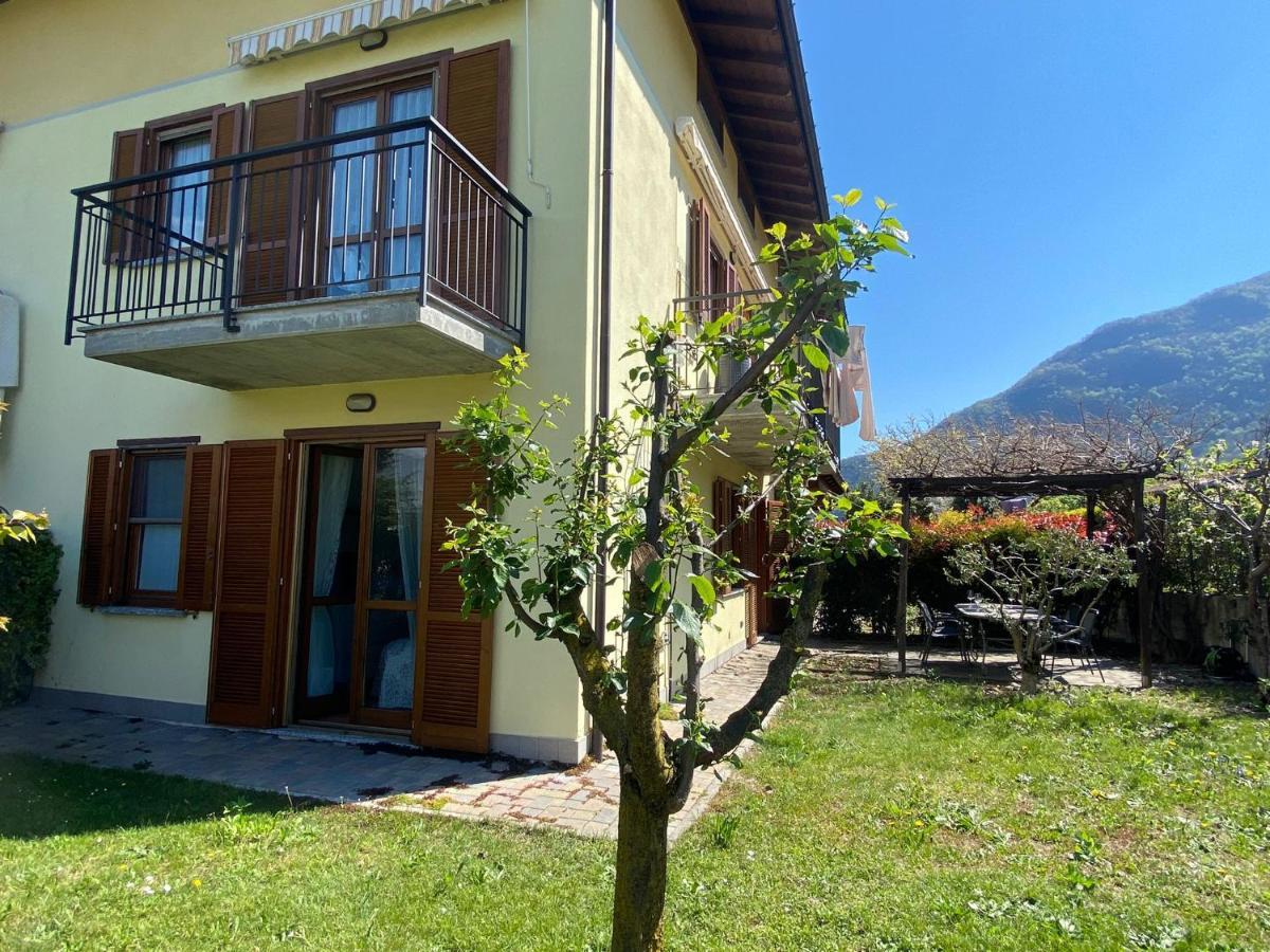 The Children Smile- With Private Garden Apartment Colico Exterior photo