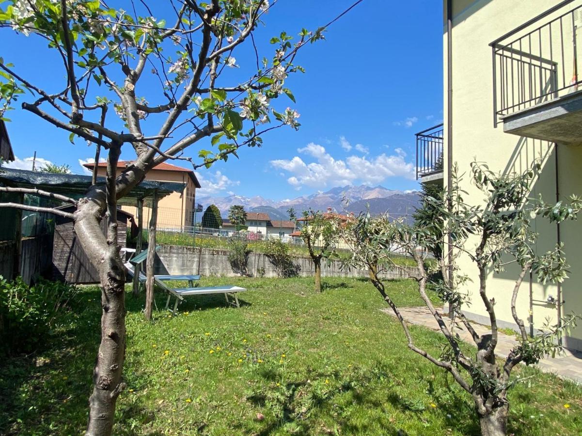The Children Smile- With Private Garden Apartment Colico Exterior photo