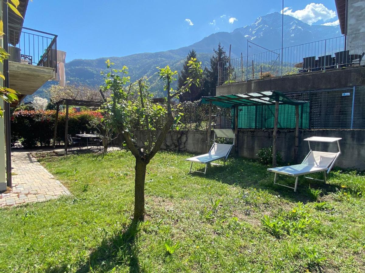 The Children Smile- With Private Garden Apartment Colico Exterior photo